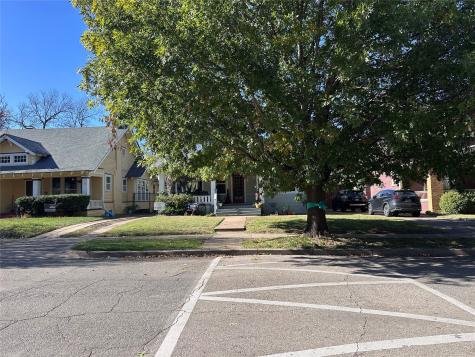 205 Rosemont Avenue Dallas TX 75208