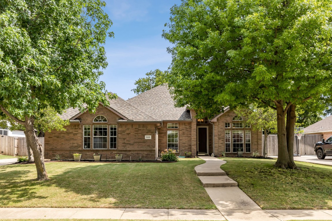 300 Oregon Trail Argyle TX 76226