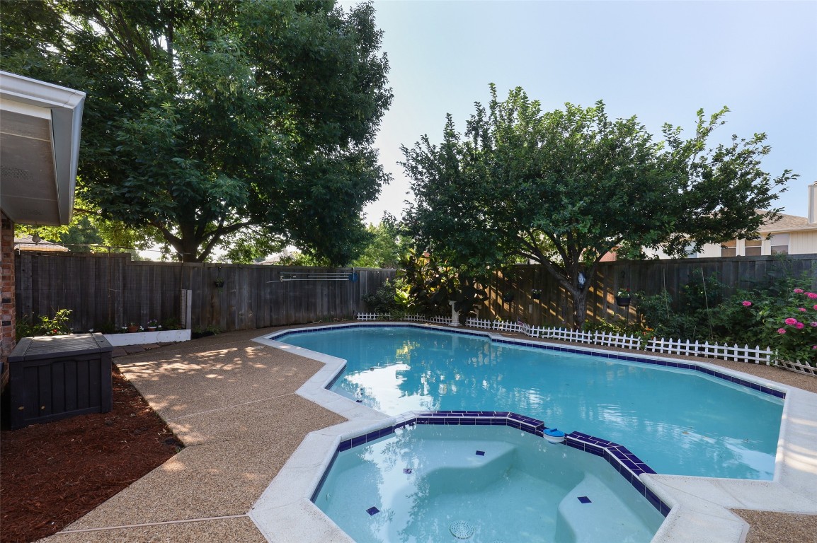 1004 Michelson Lane Allen TX 75002