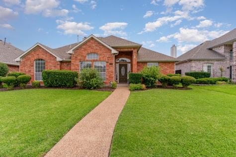1722 Creek Valley Road Mesquite TX 75181