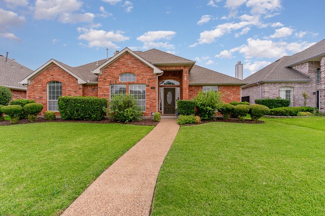 1722 Creek Valley Road Mesquite TX 75181