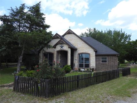 1468 County Road 4015 Savoy TX 75479