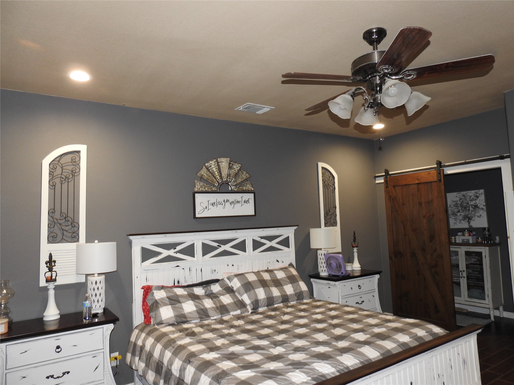 1468 County Road 4015 Savoy TX 75479
