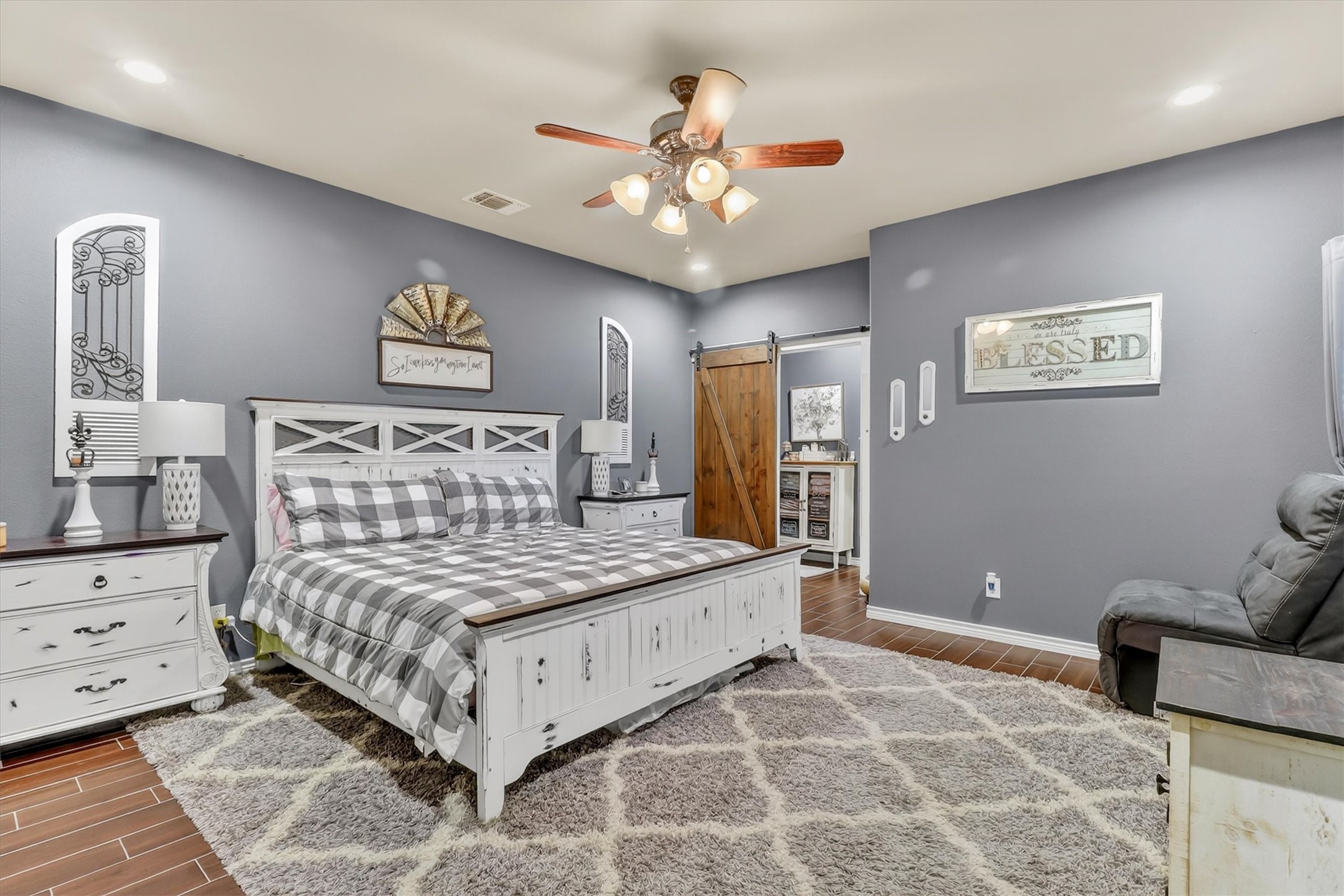 1468 County Road 4015 Savoy TX 75479