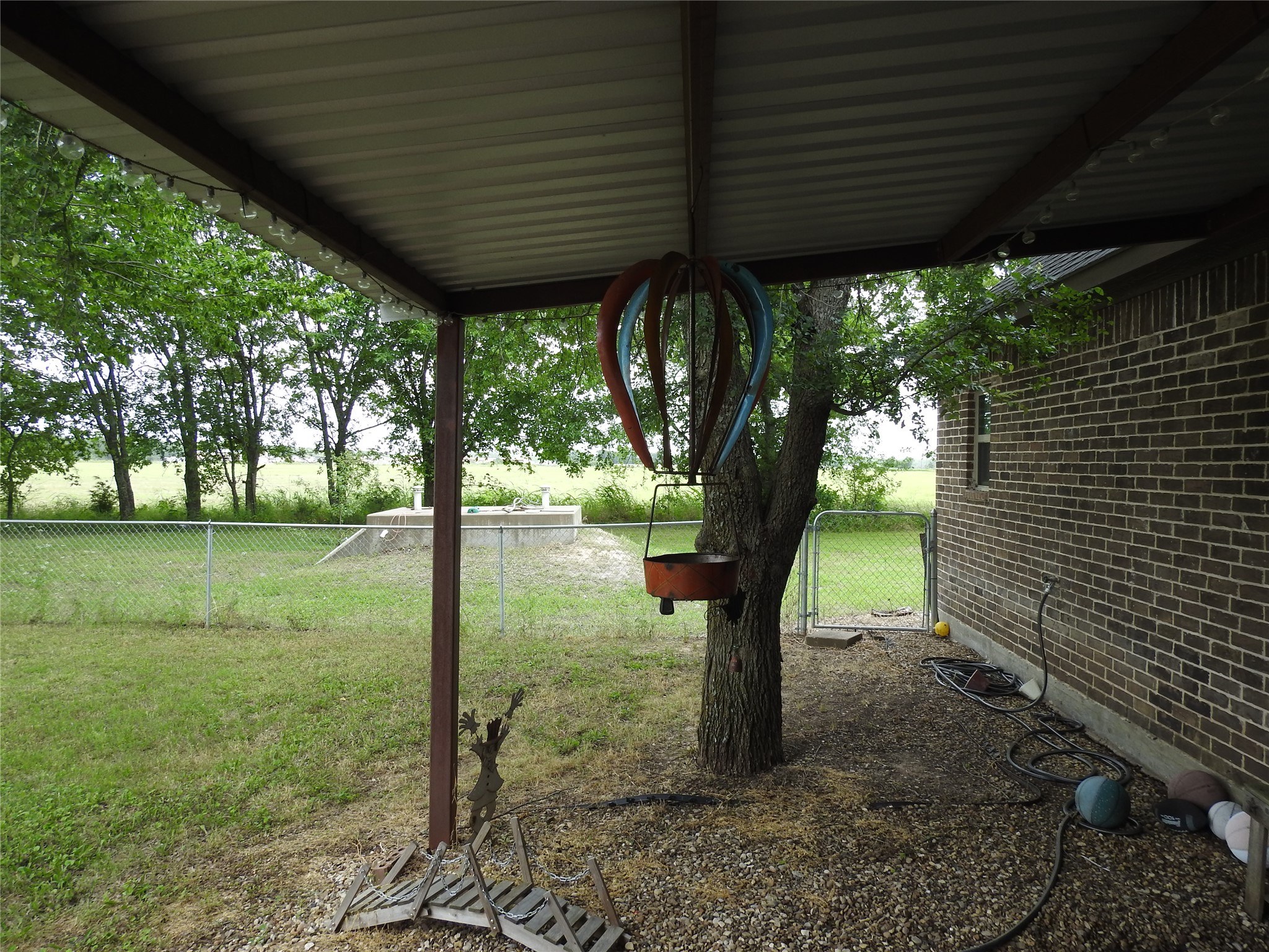 1468 County Road 4015 Savoy TX 75479