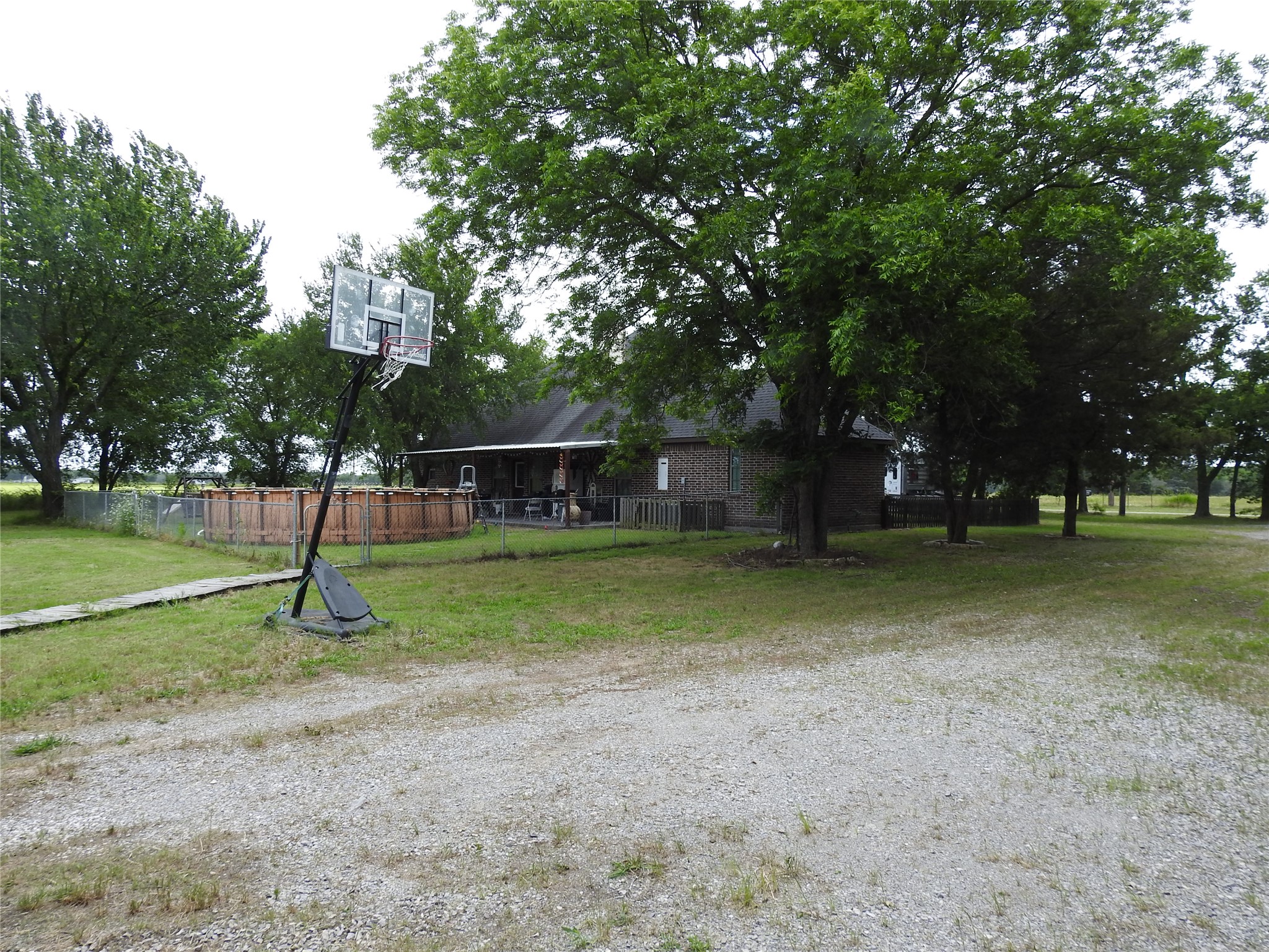 1468 County Road 4015 Savoy TX 75479