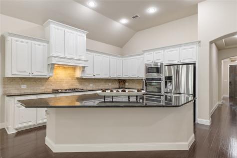 5876 Austin Waters The Colony TX 75056