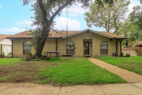 3105 Rainbow Drive Grand Prairie TX 75052
