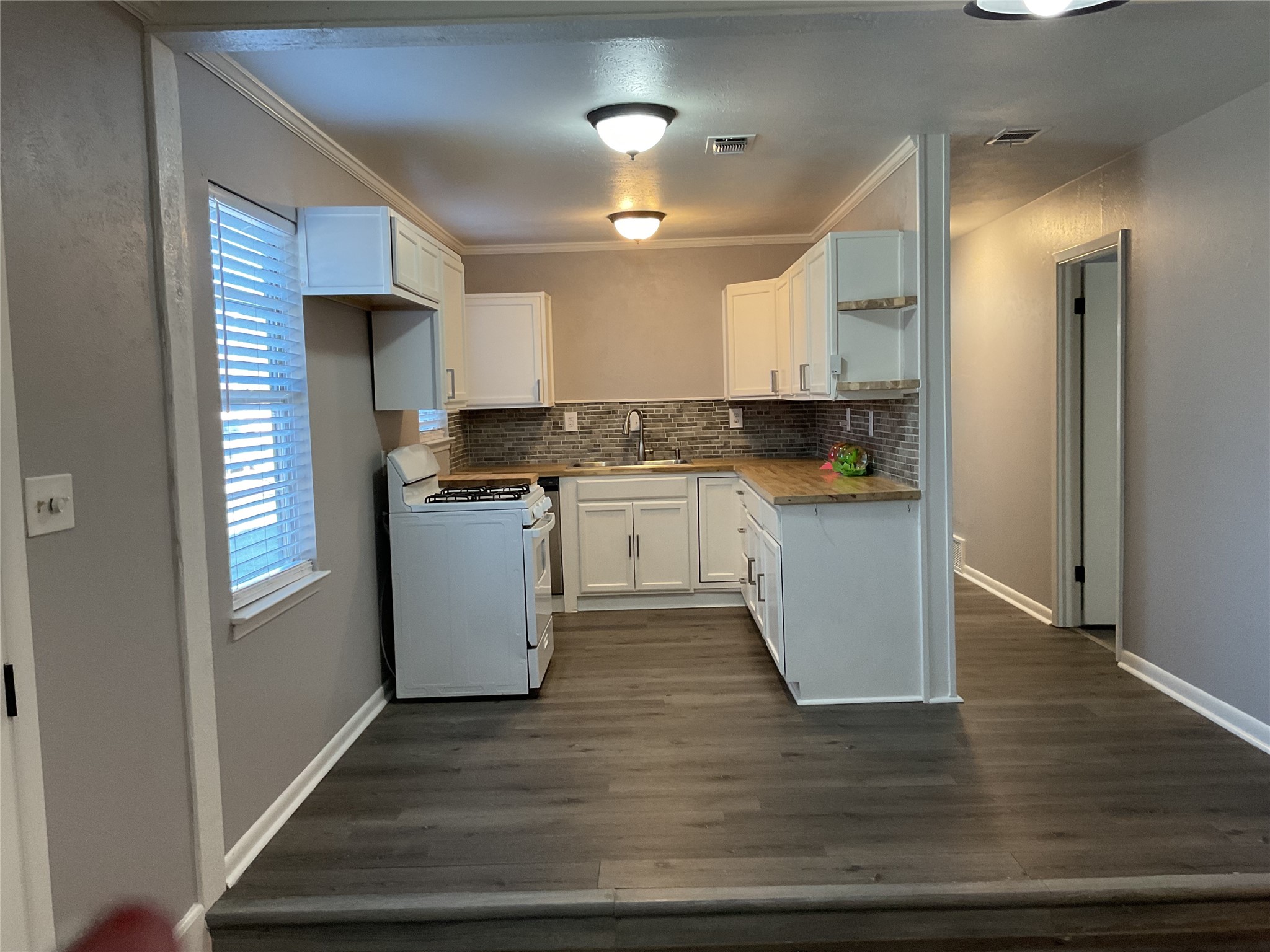 1405 W Ball Street Weatherford TX 76086