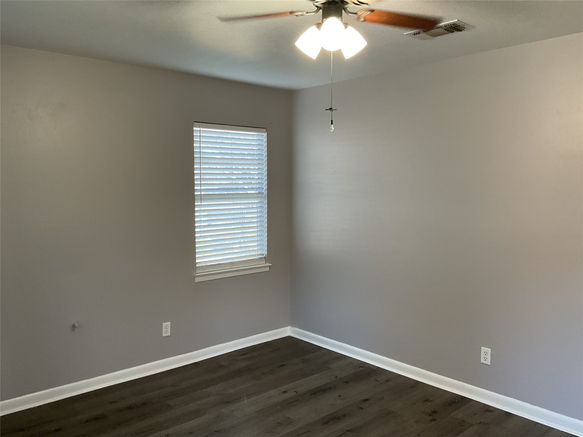 1405 W Ball Street Weatherford TX 76086