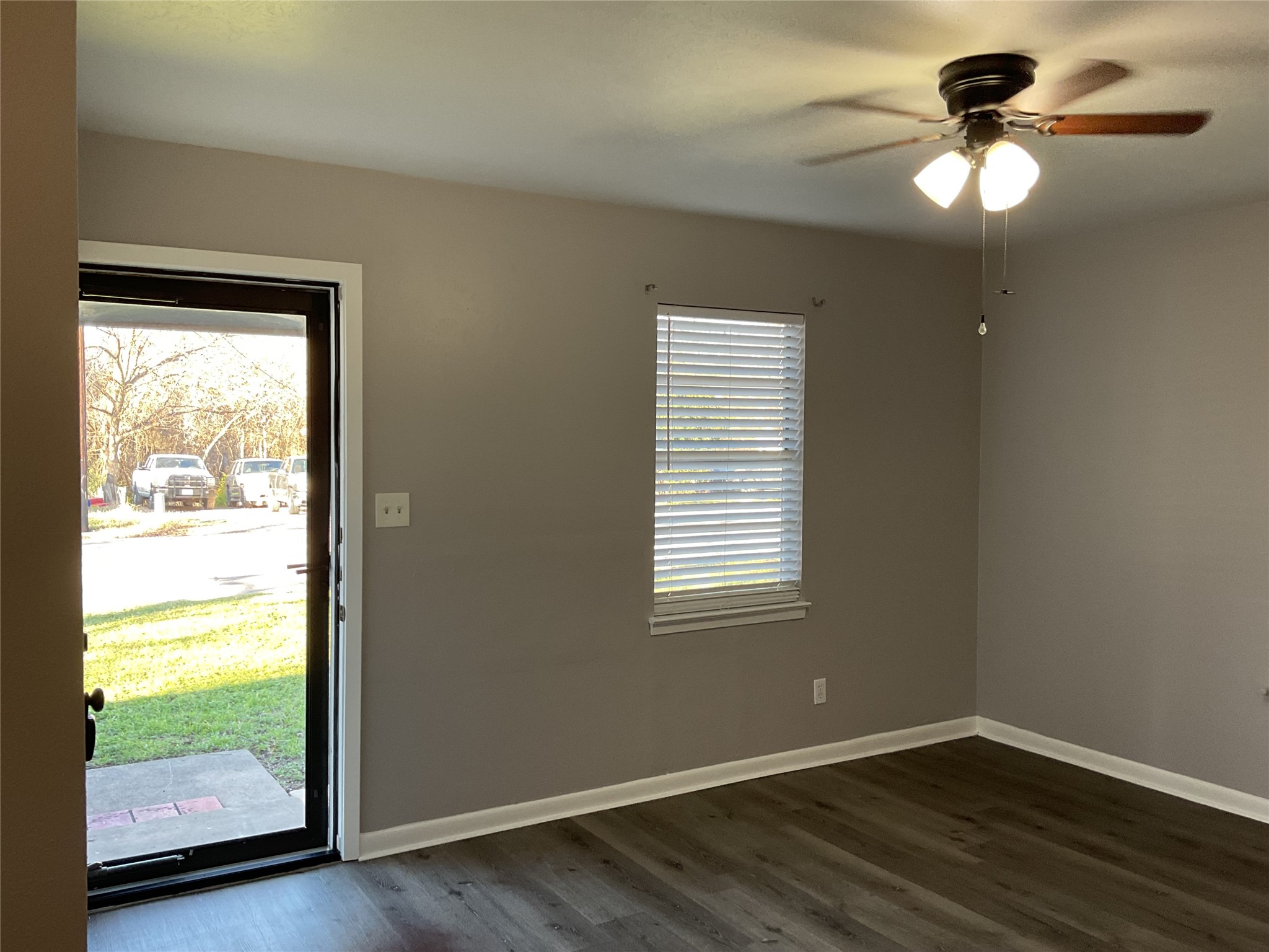 1405 W Ball Street Weatherford TX 76086