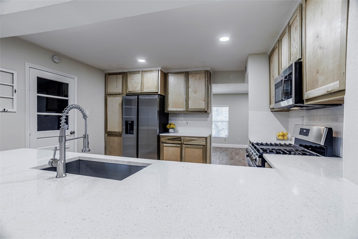 1300 Rebecca Lane Arlington TX 76014