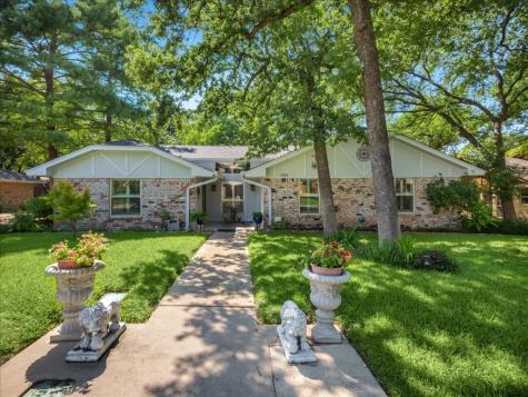 1904 Cleburn Drive Arlington TX 76012