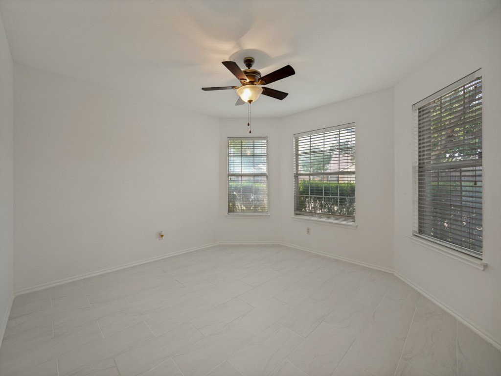 8821 Chisholm Trail Cross Roads TX 76227