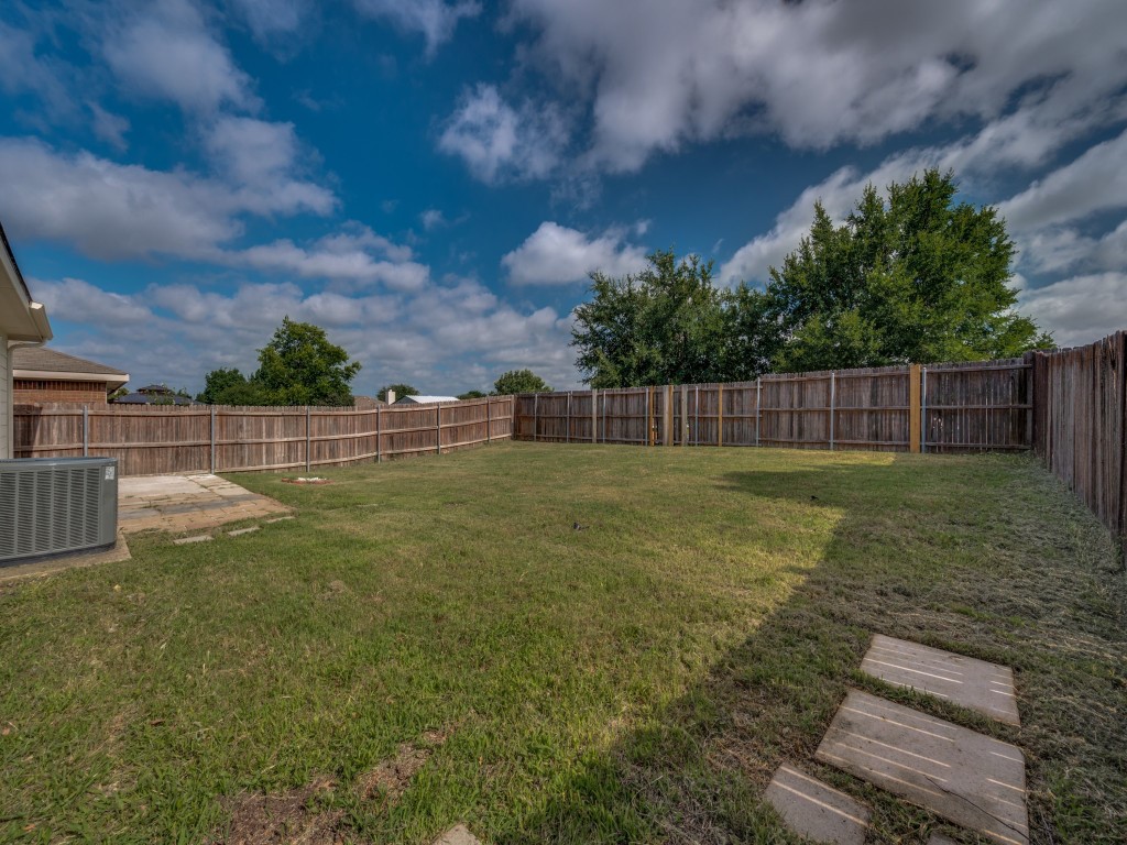 8821 Chisholm Trail Cross Roads TX 76227