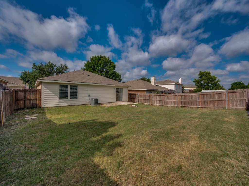 8821 Chisholm Trail Cross Roads TX 76227
