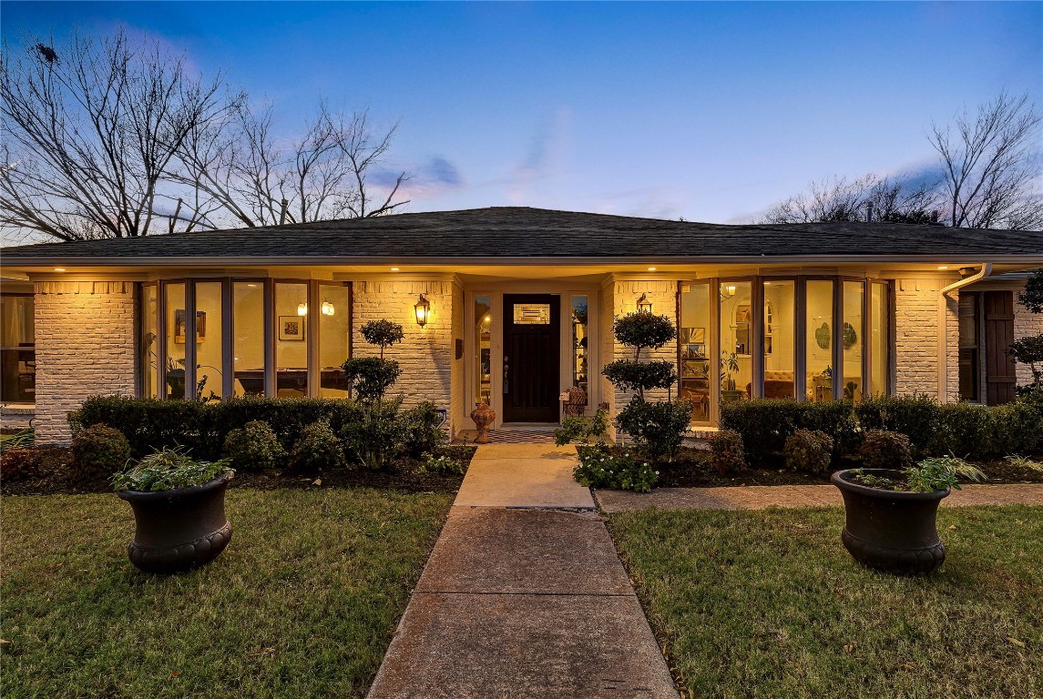 10751 Marsh Lane Dallas TX 75229