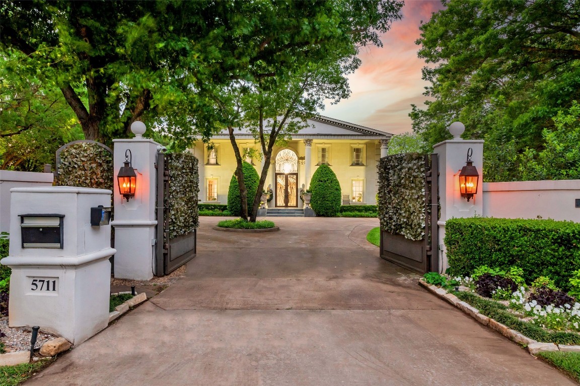 5711 Park Lane Dallas TX 75225