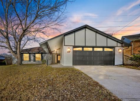2017 W Arbor Rose Drive Grand Prairie TX 75050
