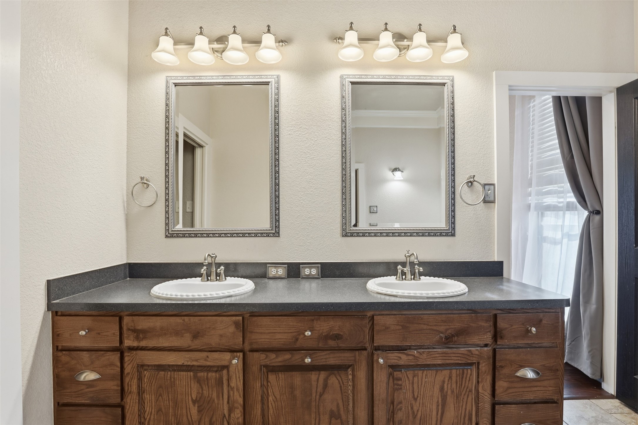 3806 Lakeshore Drive Weatherford TX 76087