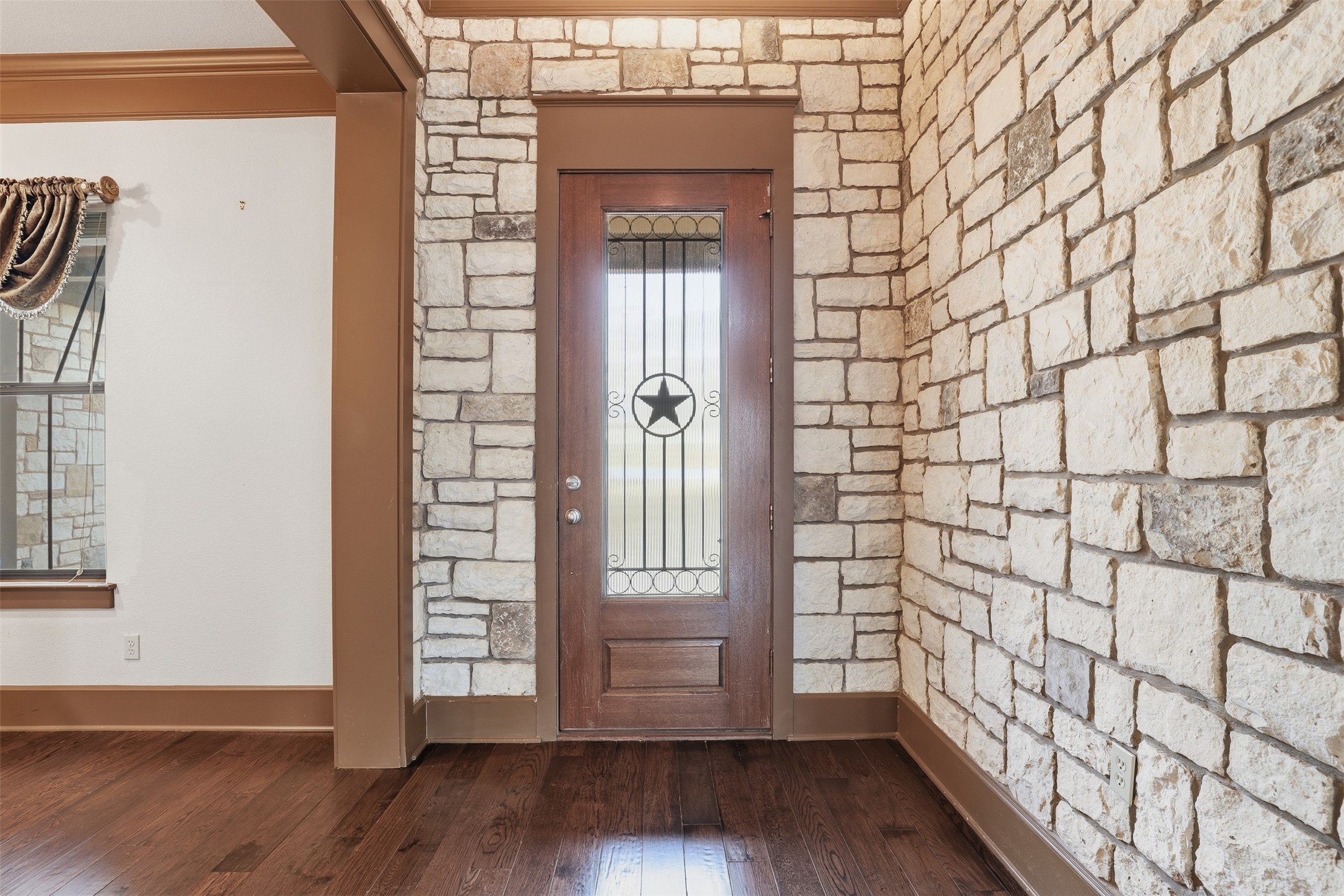3806 Lakeshore Drive Weatherford TX 76087