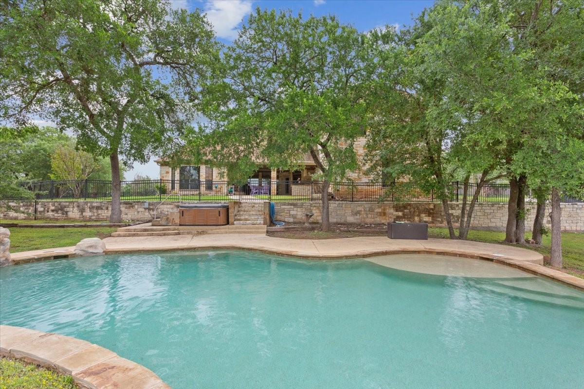 1125 Whispering Oaks China Spring TX 76633