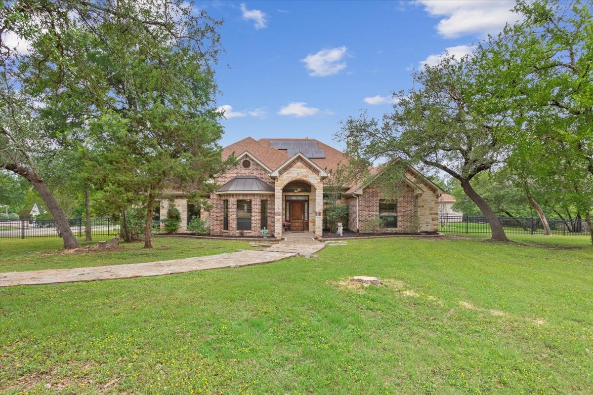 1125 Whispering Oaks China Spring TX 76633