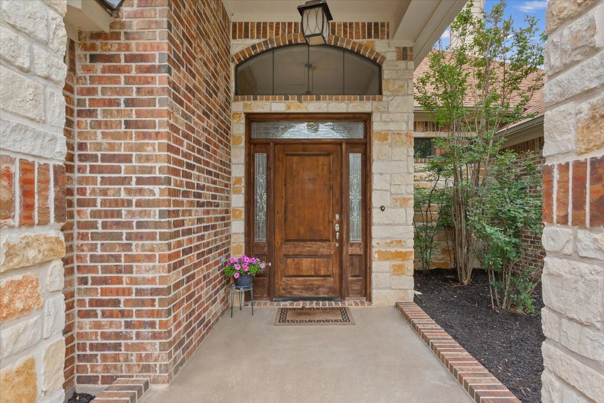 1125 Whispering Oaks China Spring TX 76633
