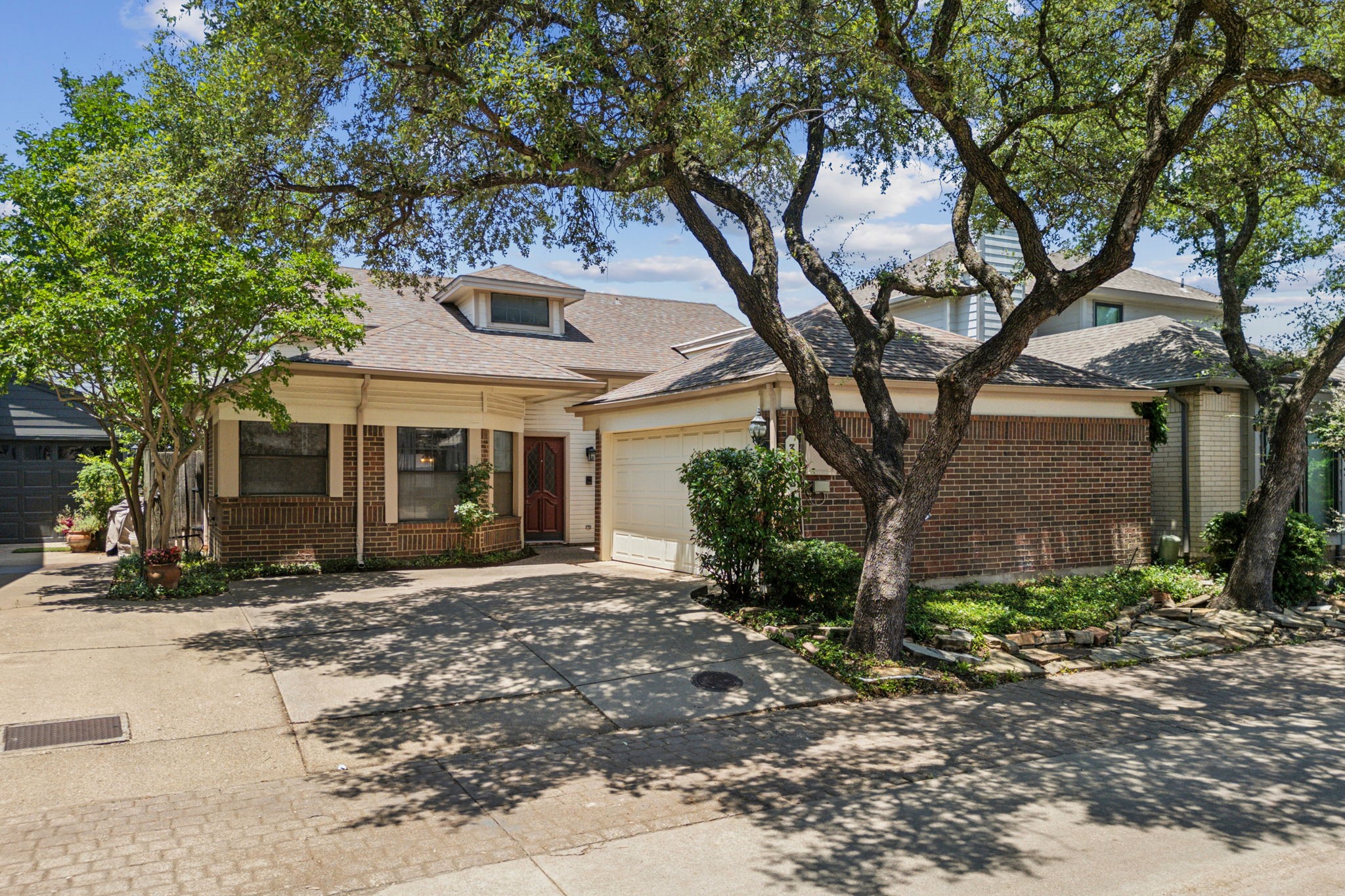 3125 Trevolle Place Dallas TX 75204