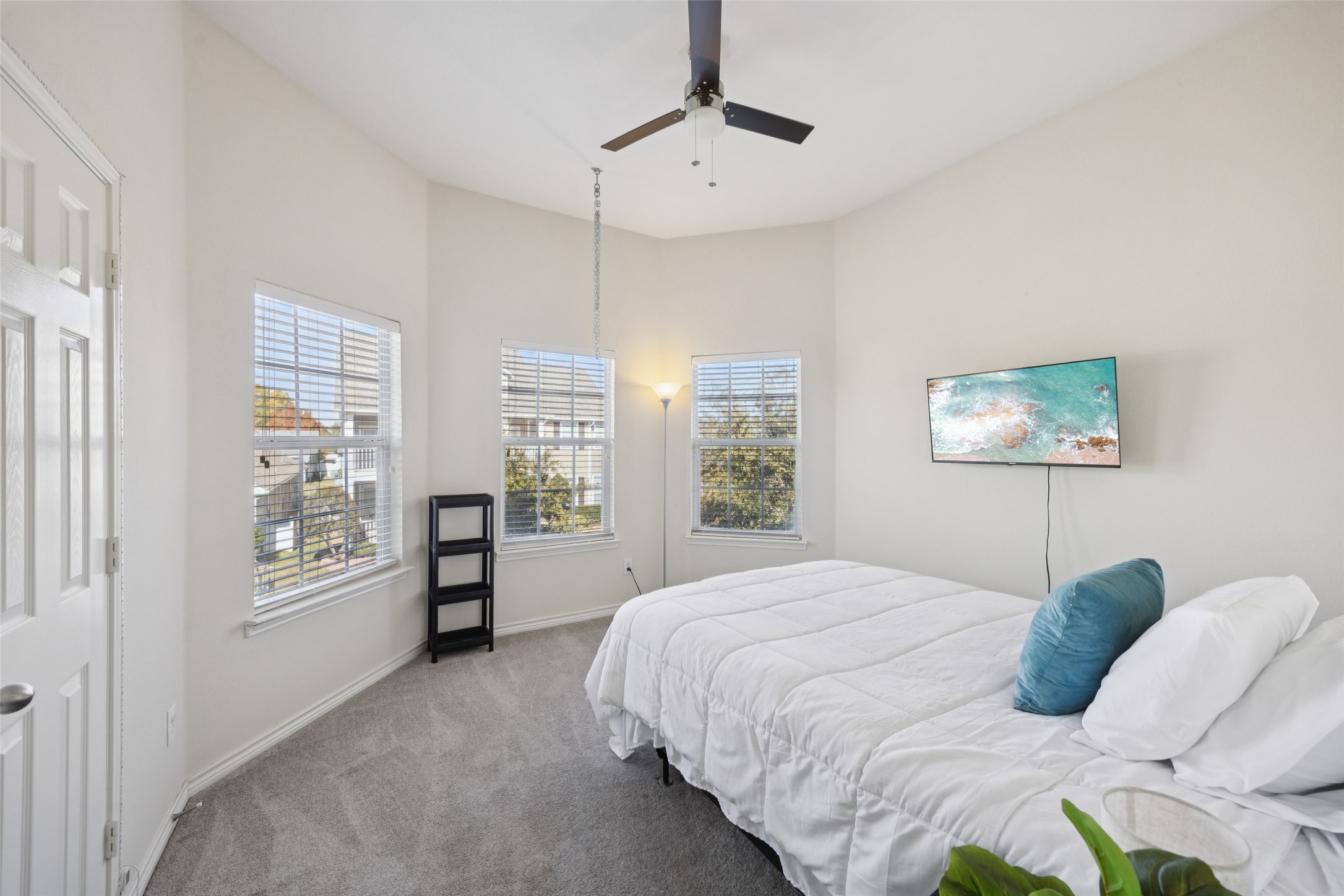 1404 Southern Pine Drive Savannah TX 76227