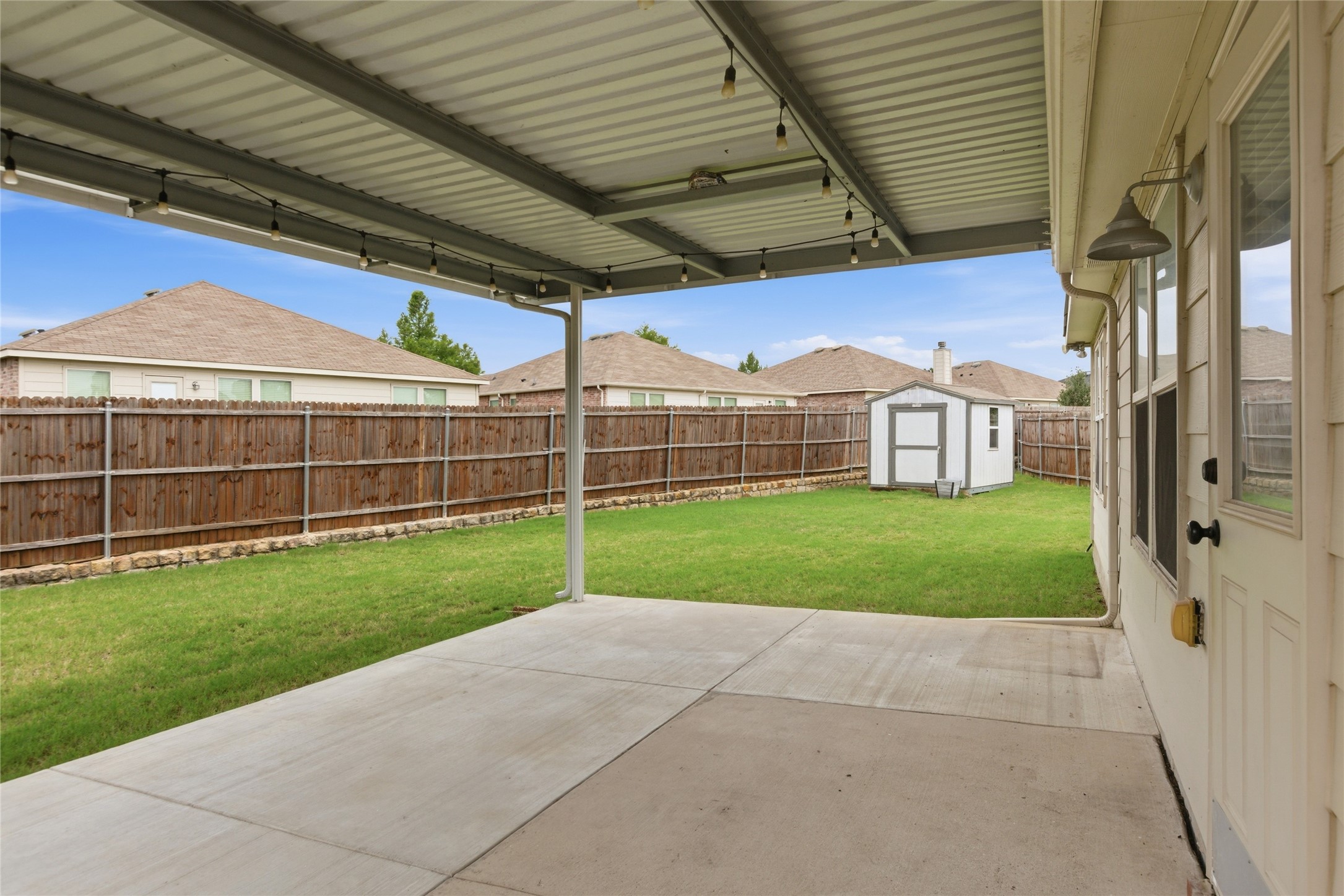105 Honeysuckle Court Fate TX 75189