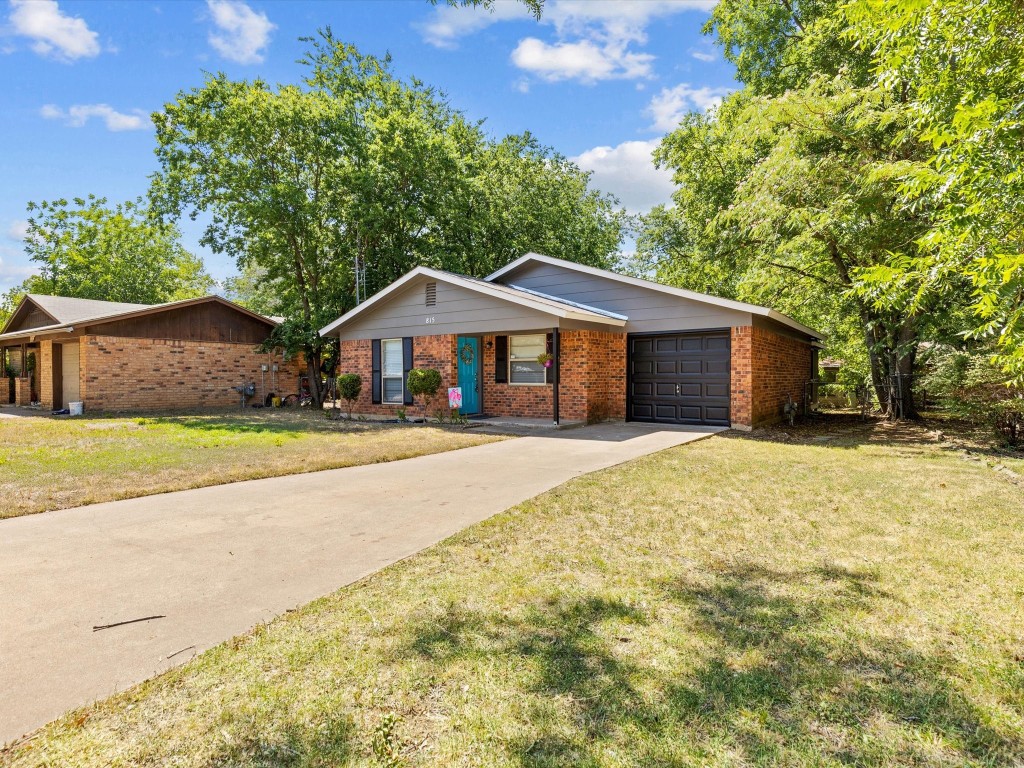 815 Featherston Street Cleburne TX 76033
