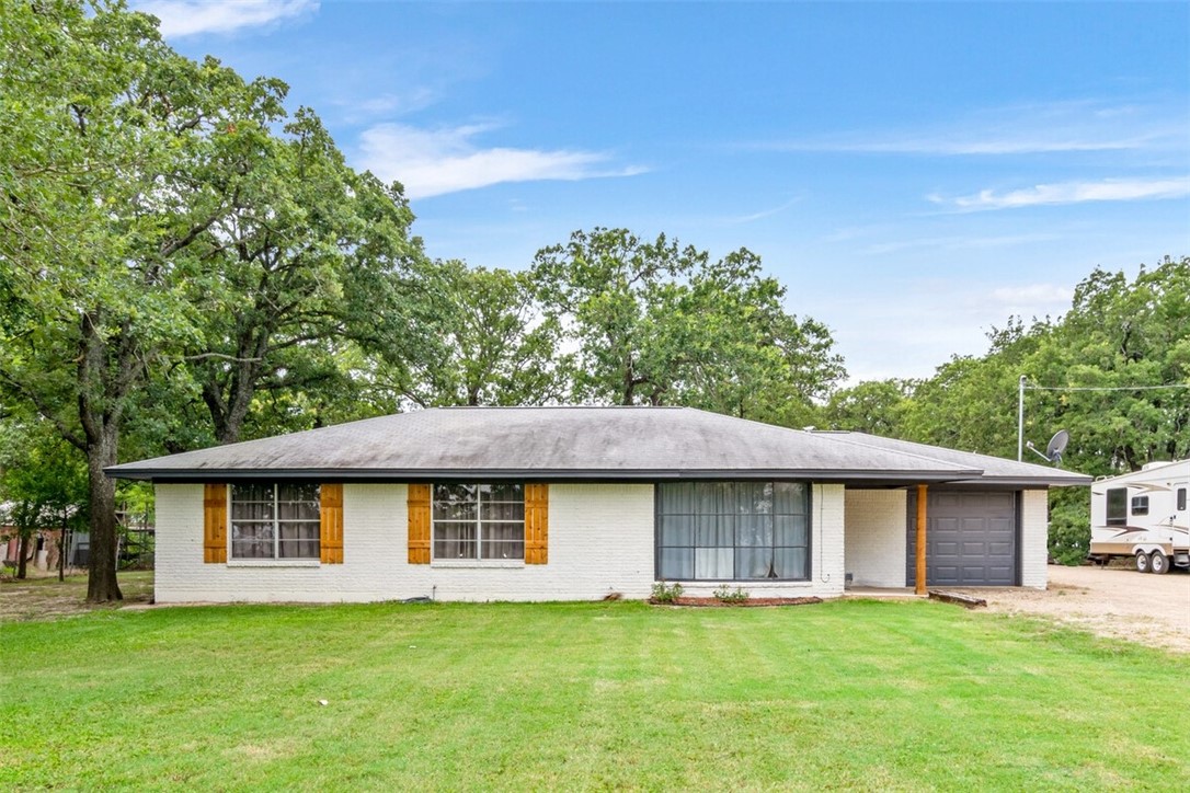 199 Longhorn Parkway Axtell TX 76624