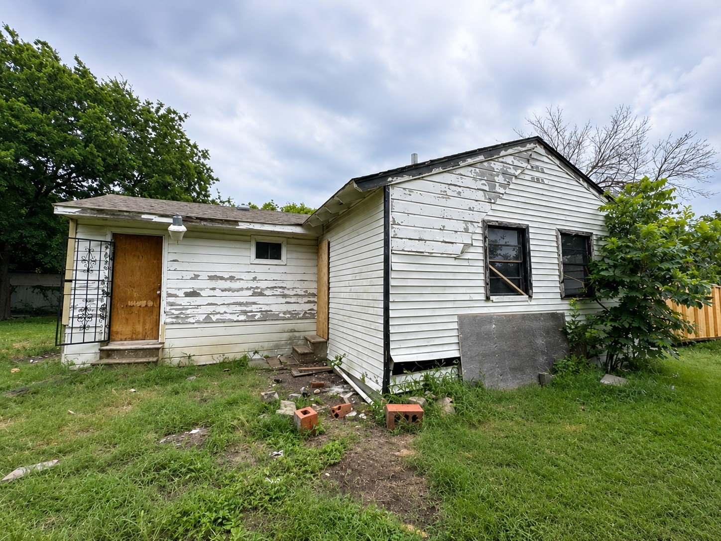 2951 E Ann Arbor Avenue Dallas TX 75216
