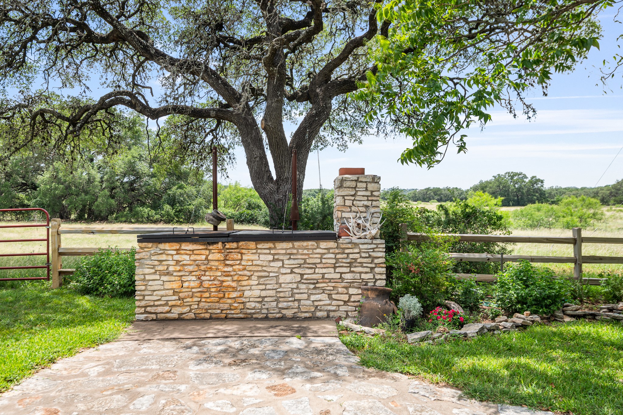 0 Cr 409 Spicewood TX 78669