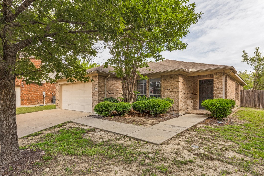 556 Winbridge Lane Fort Worth TX 76052