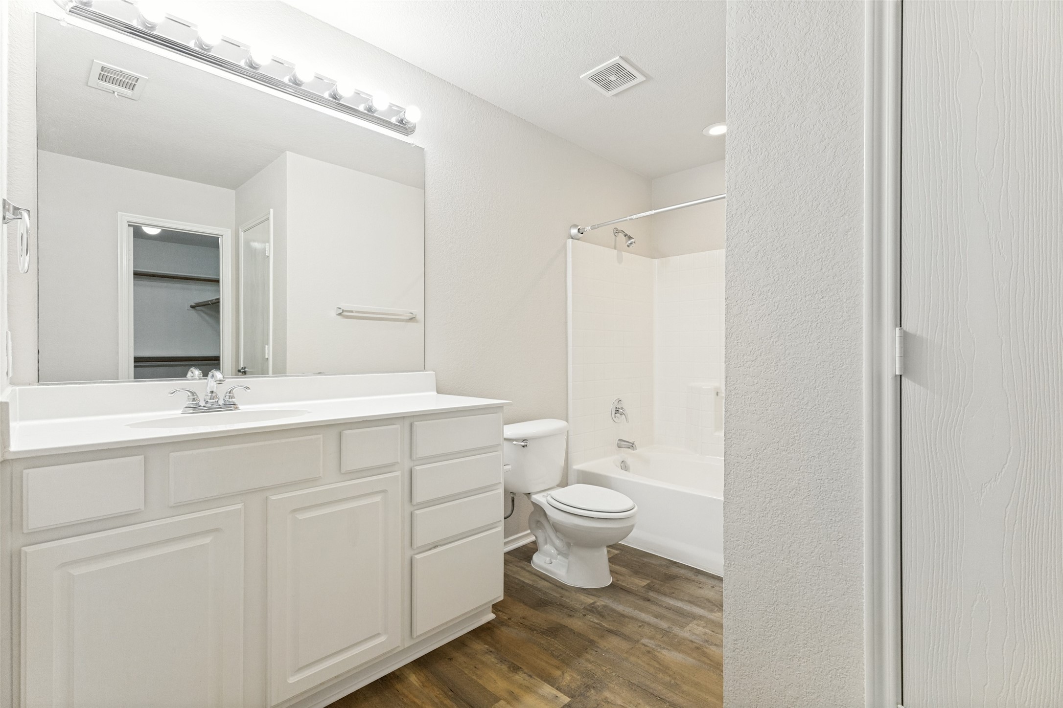 556 Winbridge Lane Fort Worth TX 76052