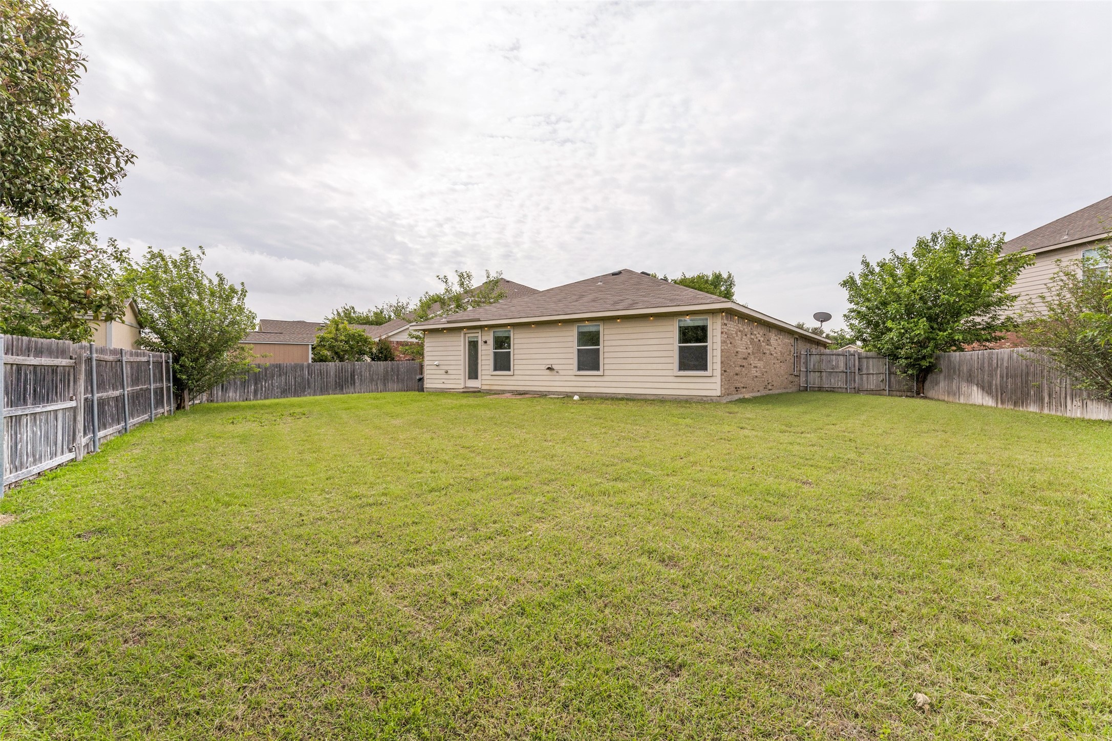 556 Winbridge Lane Fort Worth TX 76052