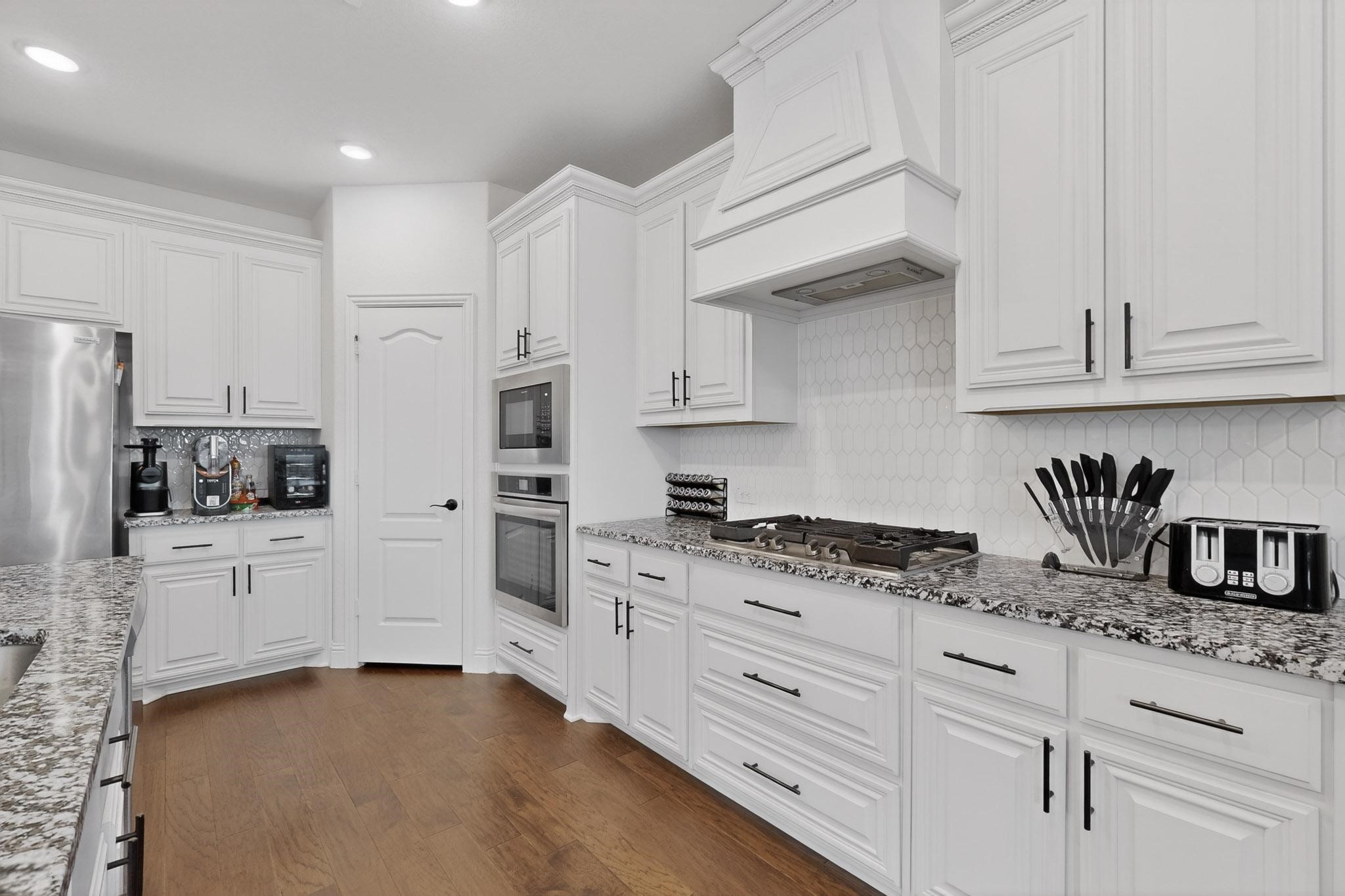 476 Wolf Creek Drive Waxahachie TX 75165