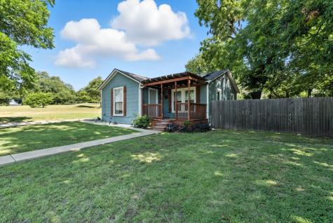 116 W 7th Street Weatherford TX 76086