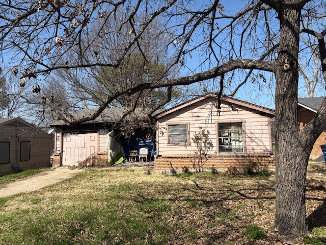 1218 Joly Street Ennis TX 75119