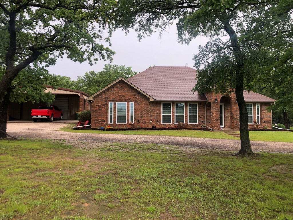 1301 County Road 3555 Paradise TX 76073