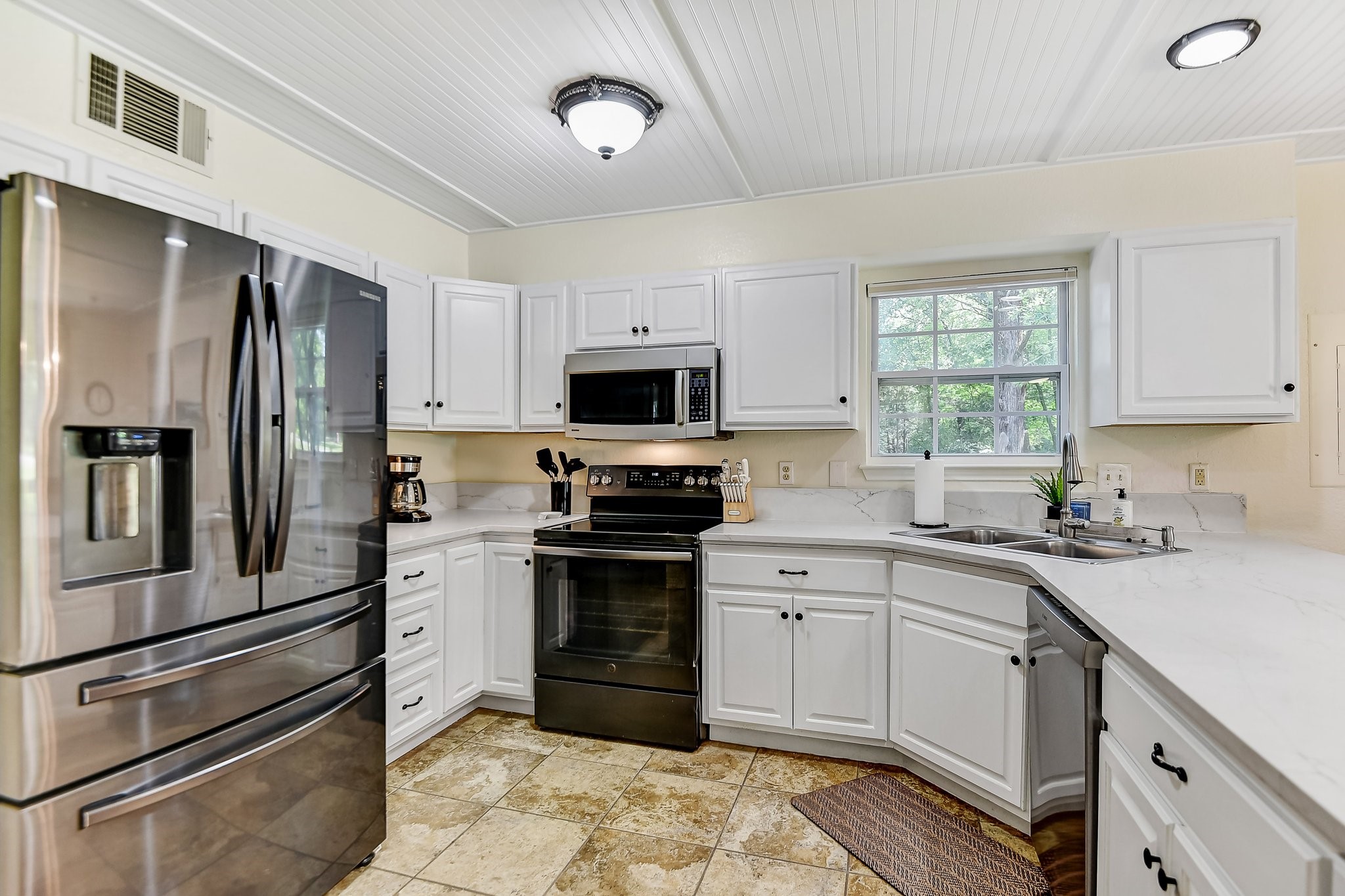343 Plantation Avenue Pottsboro TX 75076