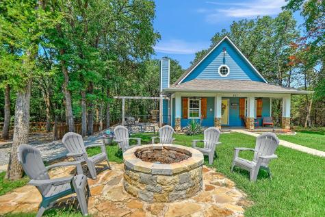 343 Plantation Avenue Pottsboro TX 75076