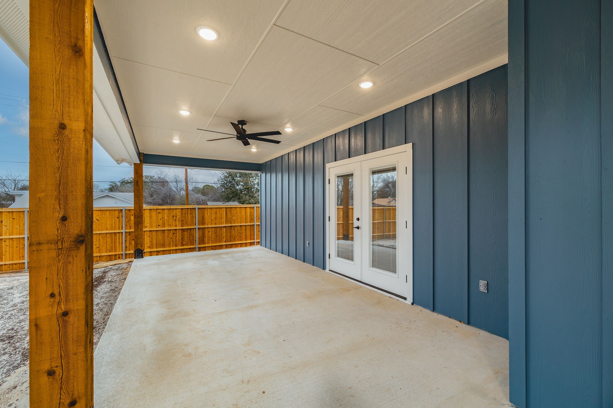 621 Oaklawn Drive River Oaks TX 76114