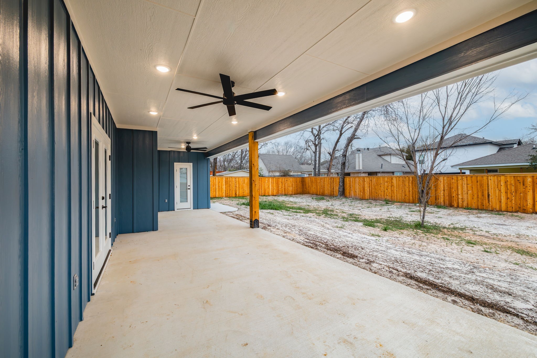 621 Oaklawn Drive River Oaks TX 76114