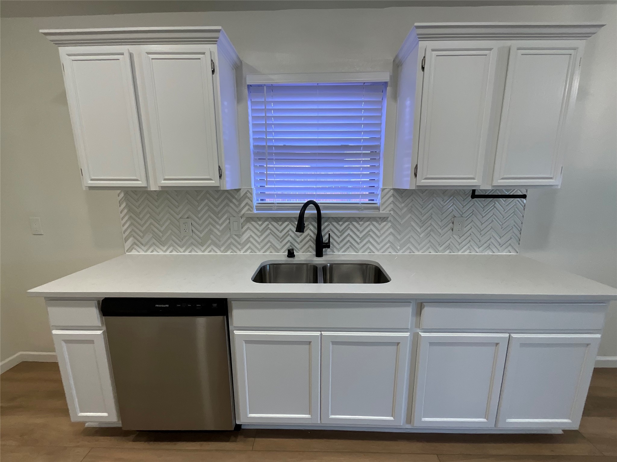 1729 Duster Circle Arlington TX 76018
