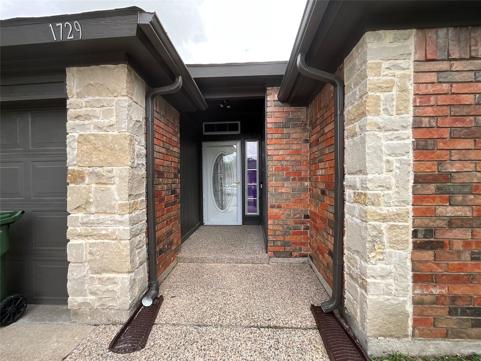 1729 Duster Circle Arlington TX 76018