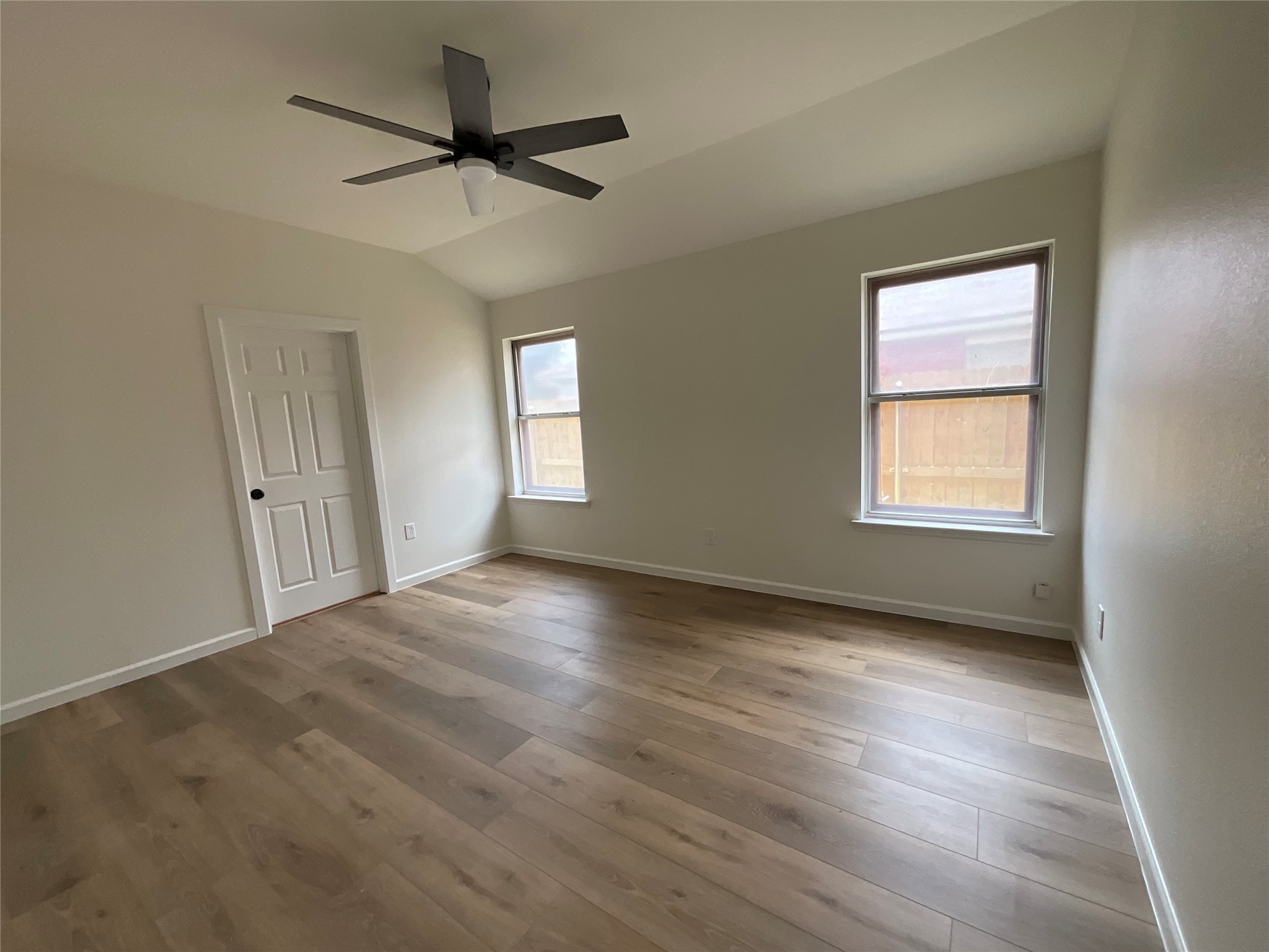 1729 Duster Circle Arlington TX 76018