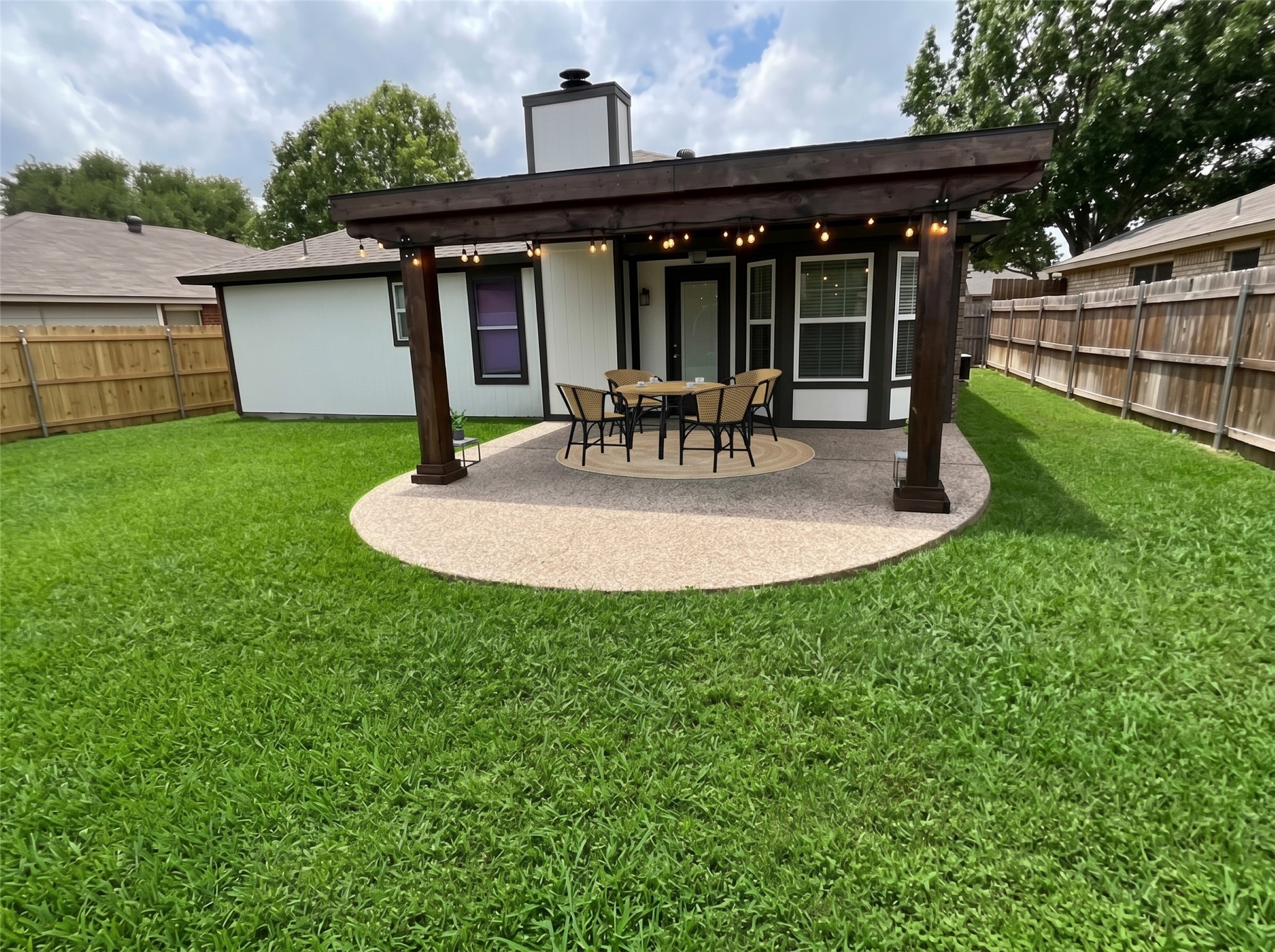 1729 Duster Circle Arlington TX 76018
